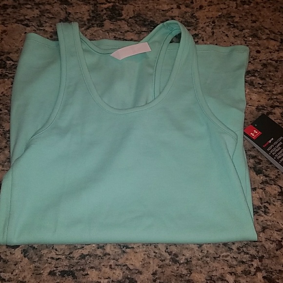 Under Armour Tops - NWT Under Armour Tank Sm